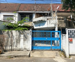 ทาวน์เฮ้าส์ ขาย ราคาต่ำกว่าตลาด สุขุมวิท56 ใกล้ทางด่วนเฉลิมมหานคร บ้านทาวน์เฮาส์สุขุมวิท ย่านอ่อนนุช/พระโขนง